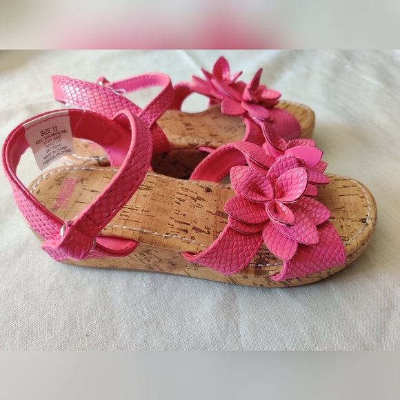 Girl's Size 12 Gymboree Wedge Sandals - Picture 4 of 5